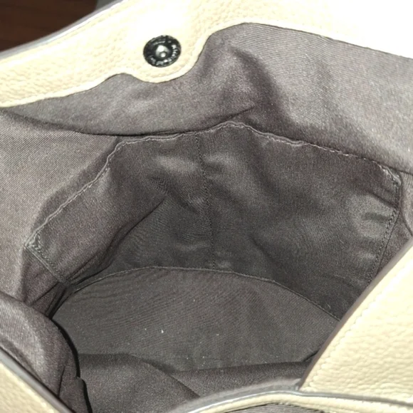 Coach Lexy Shoulder Bag - Picture 7 of 8